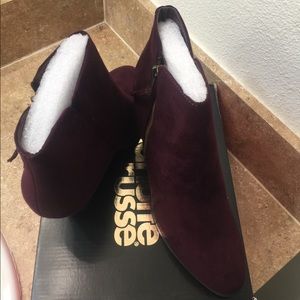 Wine Ankle Boot Never worn